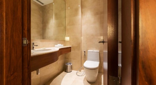 City Garden Grand Hotel image 1