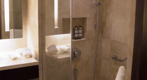 City Garden Grand Hotel image 2